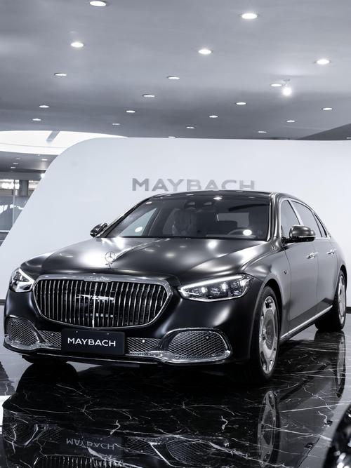 佛山102岚图汽车的售后服务让用户无忧出行，迈巴赫未来的豪华车趋势