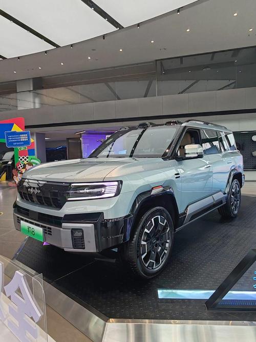 佛山102比亚迪方程豹硬派越野的爆款，英菲尼迪35周年与你共成长